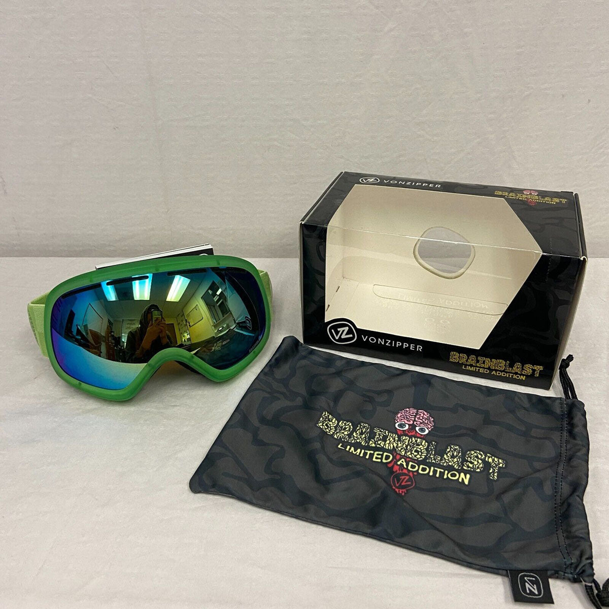 VonZipper Feenom Snow Goggles - Lime / Locust Chrome Lens (OPEN-BOX)