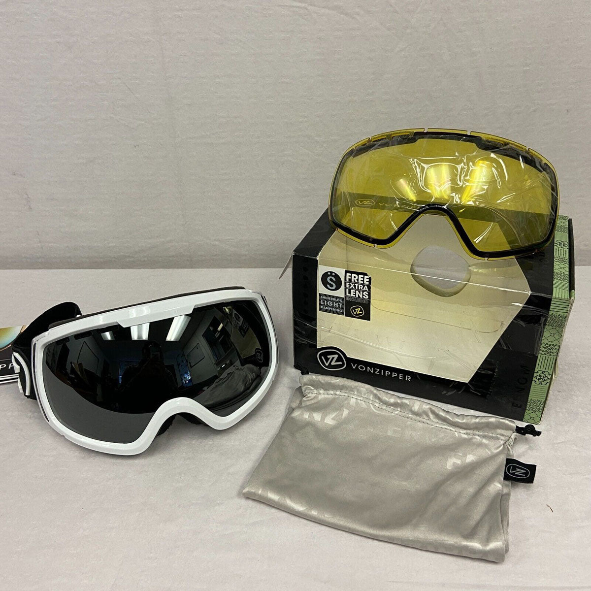VonZipper Feenom Snow Goggles - White Gloss / Black Chrome + Yellow Lens (OPEN-BOX) - ExtremeSupply.com