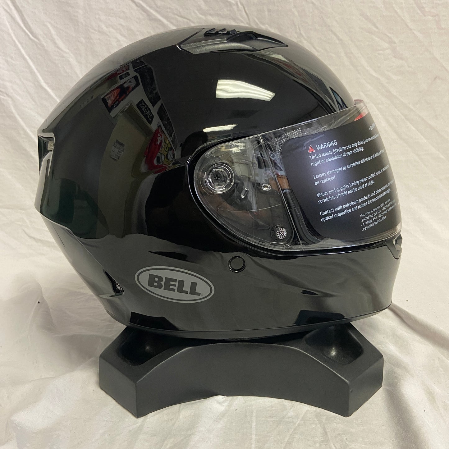 Bell Qualifier Gloss Black Large (Open Box) - ExtremeSupply.com