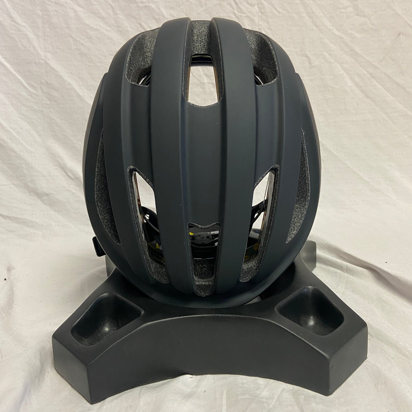 Oakley Aro 3 Cycling Helmet Matte Black (Open Box) - ExtremeSupply.com