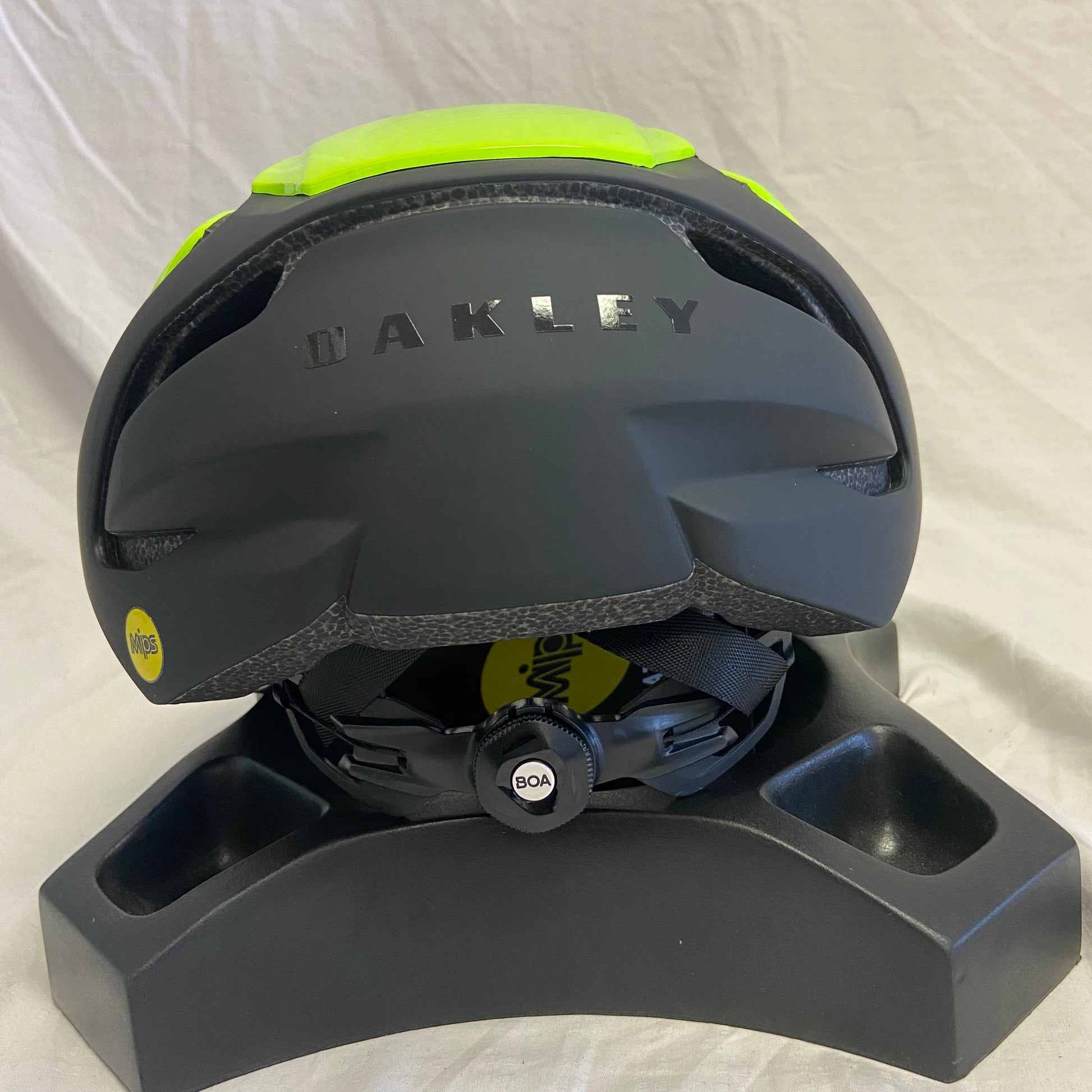 Oakley Aro5 MIPS Speed Bike Helmet Retina Burn Large - ExtremeSupply.com
